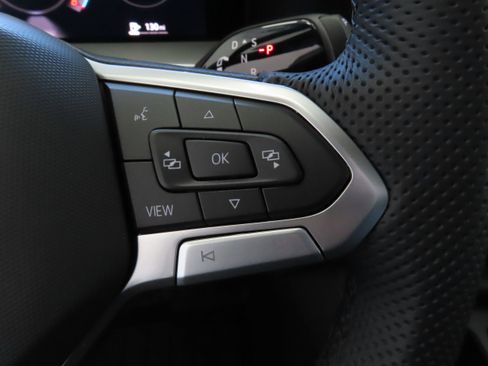 New 2026 Volkswagen Tiguan SE R-Line image 15