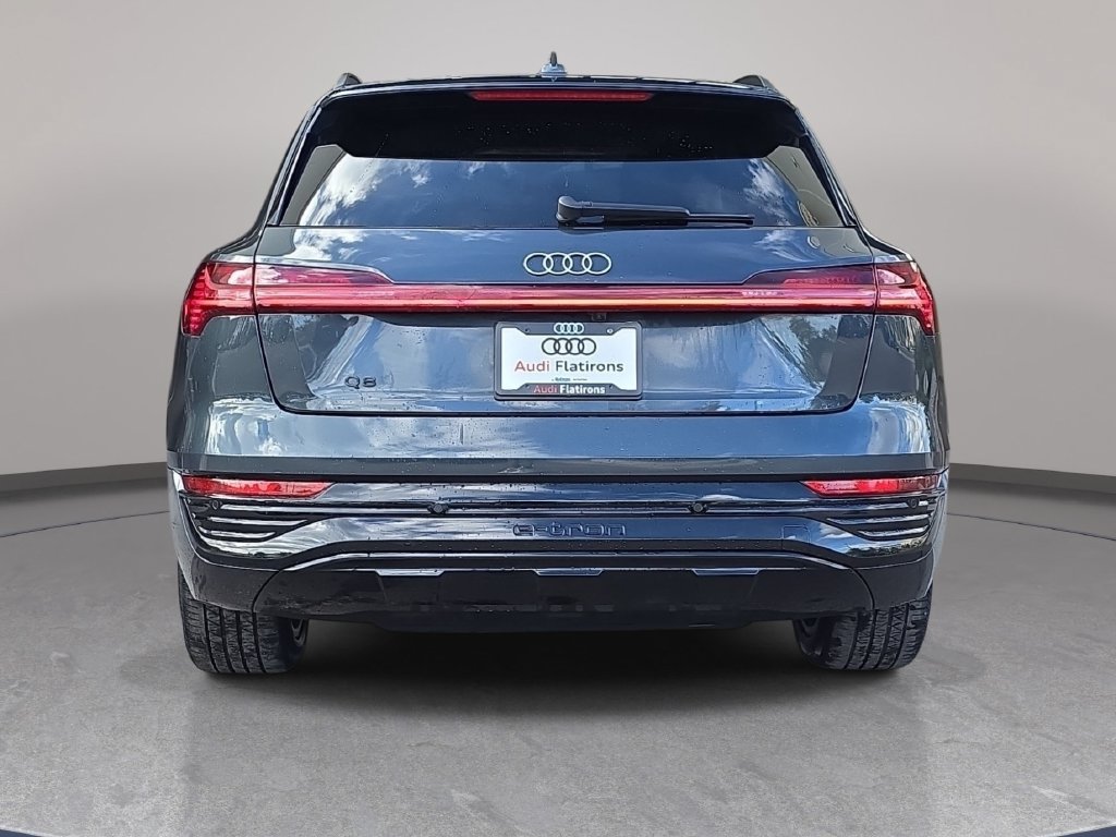 Used 2024 Audi Q8 e-tron Premium AWD/4WD image 7