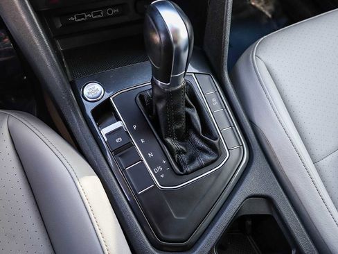 Used 2018 Volkswagen Tiguan SEL image 20