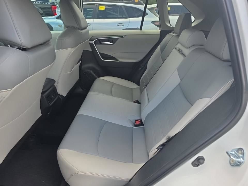Used 2025 Toyota RAV4 XLE Premium FWD image 10