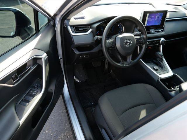 Certified 2025 Toyota RAV4 LE AWD/4WD image 10