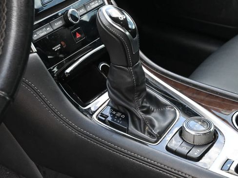 Used 2018 INFINITI Q50 Luxe AWD/4WD image 15