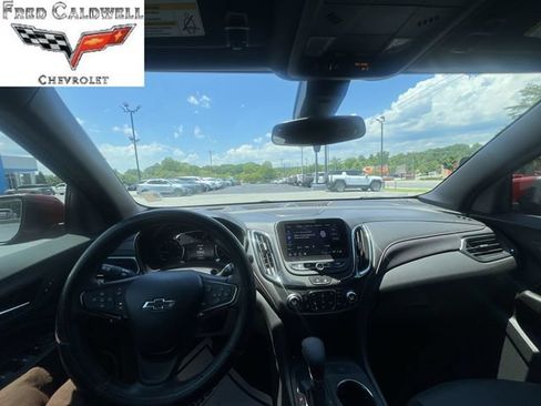 Used 2023 Chevrolet Equinox RS w/ RS Leather Package FWD image 10