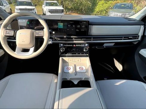 New 2026 Hyundai Santa Fe SE image 5