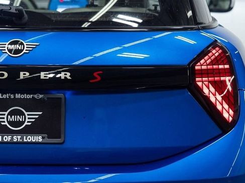 New 2026 MINI Cooper S FWD image 8