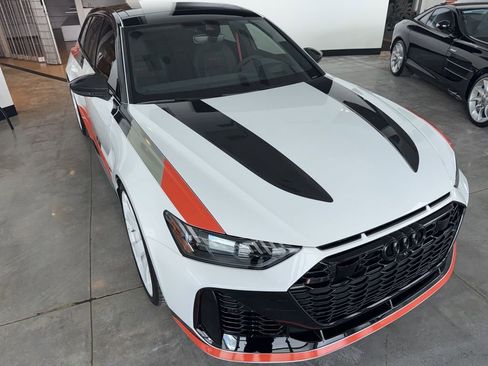Used 2025 Audi RS 6 performance image 31