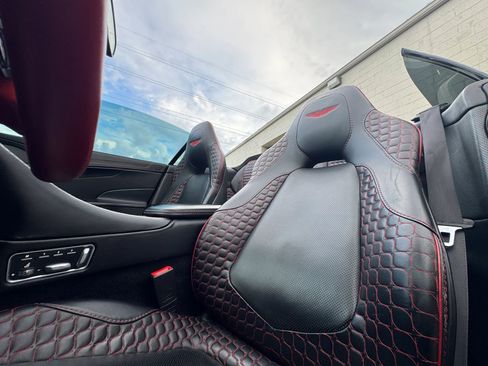 Used 2014 Aston Martin Vanquish Volante RWD image 20