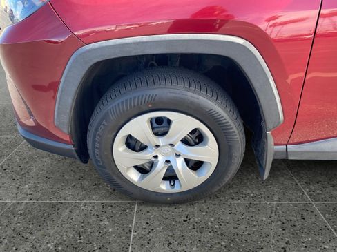 Used 2021 Toyota RAV4 LE w/ Carpet Mat Package (TMS) image 14