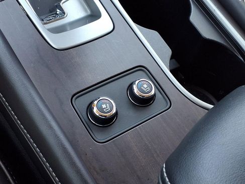 Used 2019 Nissan Murano Platinum FWD image 15