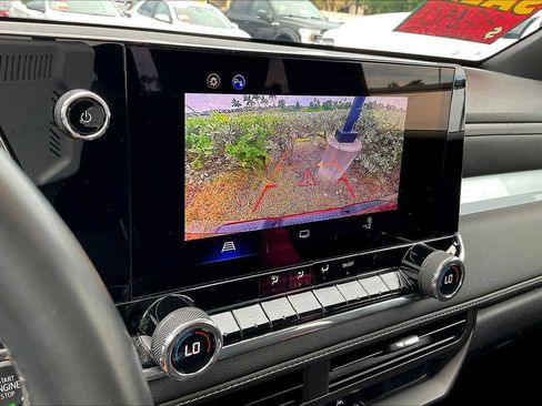 Used 2024 Chevrolet Colorado LT w/ LT Convenience Package image 20