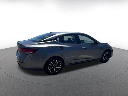 Used 2025 Nissan Sentra SV image 15