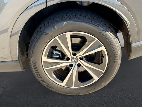 Used 2025 Lexus RX 350 Premium w/ Accessory Package (Z1) FWD image 31