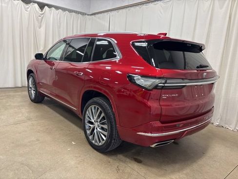 Used 2025 Buick Enclave Avenir AWD/4WD image 7