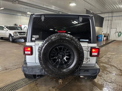Used 2022 Jeep Wrangler Unlimited Sport image 38