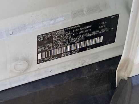 Used 2019 Toyota RAV4 Limited image 31