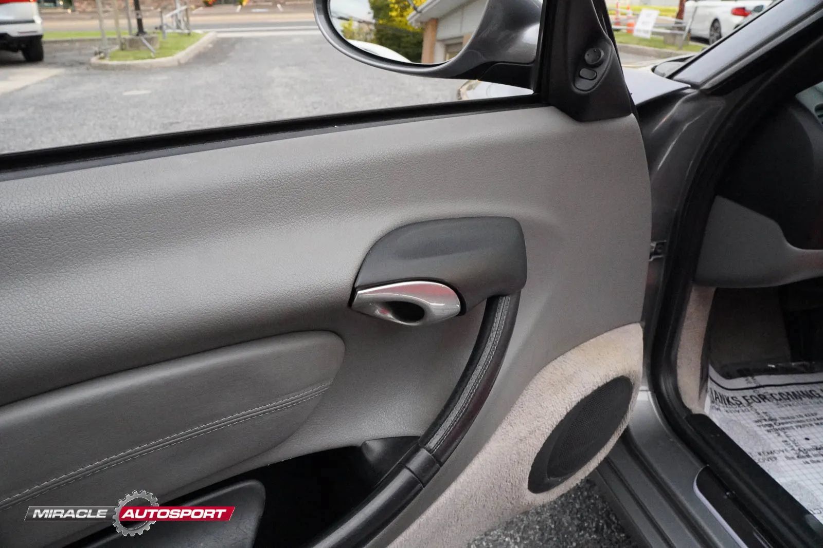 Used 2001 Porsche Boxster RWD image 17