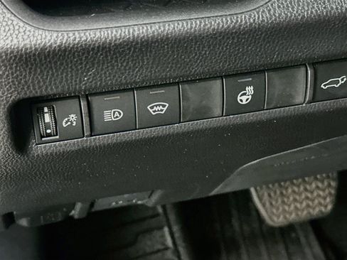 Used 2025 Toyota RAV4 XLE Premium w/ Weather Package AWD/4WD image 17