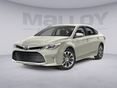 Used 2016 Toyota Avalon Touring image 1