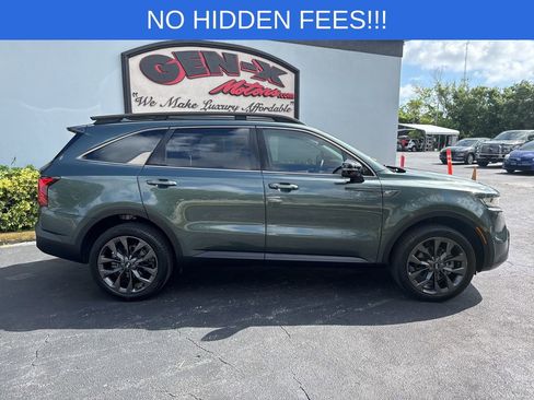 Used 2021 Kia Sorento EX w/ EX AWD X-Line Package image 2