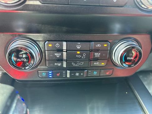 Used 2019 Ford F150 Lariat w/ Equipment Group 502A Luxury AWD/4WD image 25