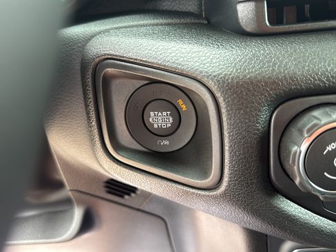 New 2026 Jeep Wrangler Unlimited Sport w/ Dual Top Group AWD/4WD image 19