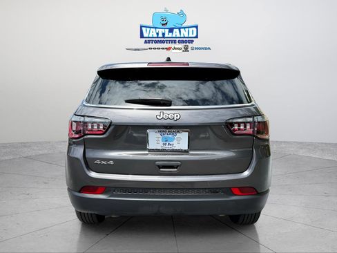 Used 2023 Jeep Compass Sport AWD/4WD image 4