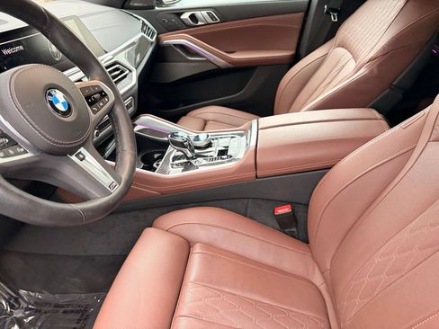 Used 2022 BMW X6 M50i w/ Executive Package AWD/4WD image 18