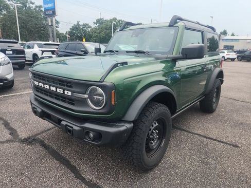 Used 2022 Ford Bronco Black Diamond AWD/4WD image 3