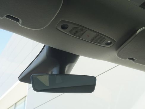 Used 2021 Tesla Model Y Long Range image 15