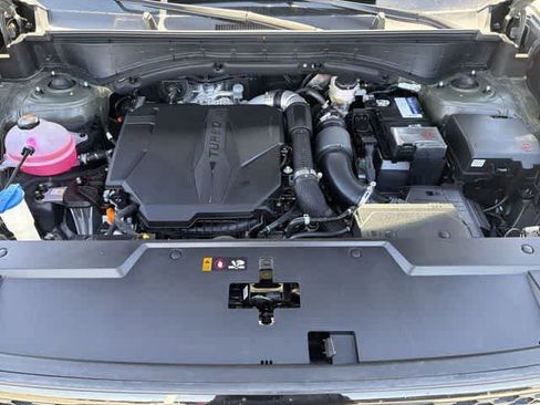 Certified 2025 Hyundai Santa Fe Calligraphy image 12