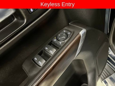 Used 2021 GMC Sierra 1500 SLT w/ SLT Premium Package image 14