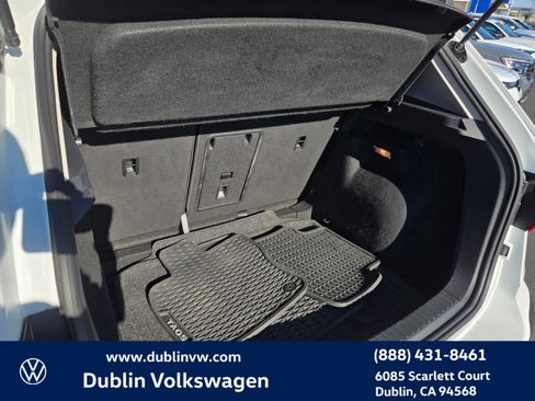 Certified 2022 Volkswagen Taos SE image 21