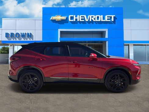 Used 2023 Chevrolet Blazer RS w/ Driver Confidence II Package image 2