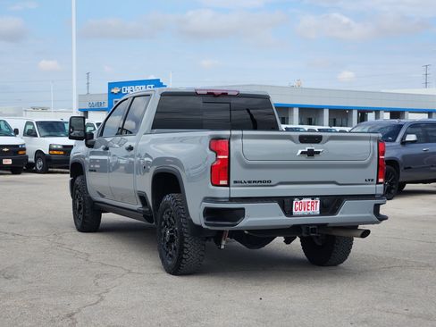 Used 2024 Chevrolet Silverado 2500 LTZ w/ LTZ Plus Package AWD/4WD image 5