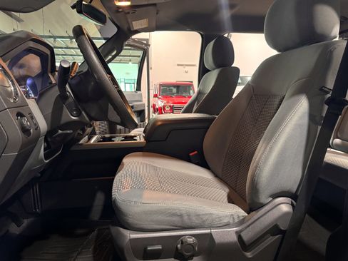 Used 2016 Ford F250 XLT w/ XLT Value Package image 8