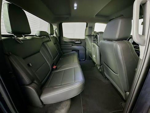 Used 2025 GMC Sierra 1500 SLT AWD/4WD image 25