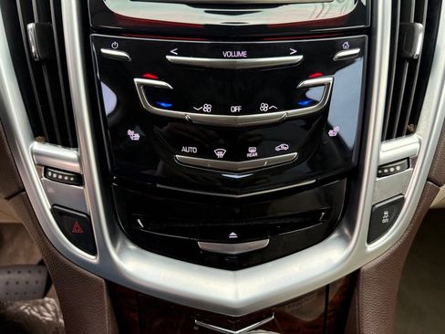 Used 2015 Cadillac SRX Luxury w/ Driver Awareness Package AWD/4WD image 30