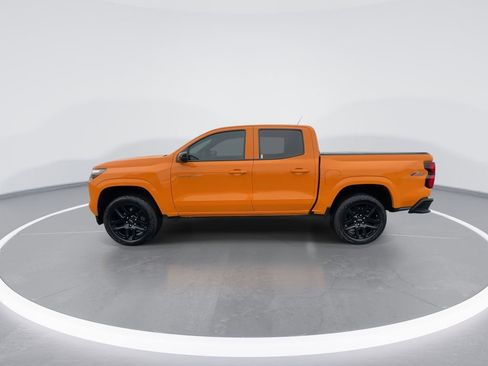 Used 2025 Chevrolet Colorado Z71 w/ Z71 Convenience Package 2 AWD/4WD image 5