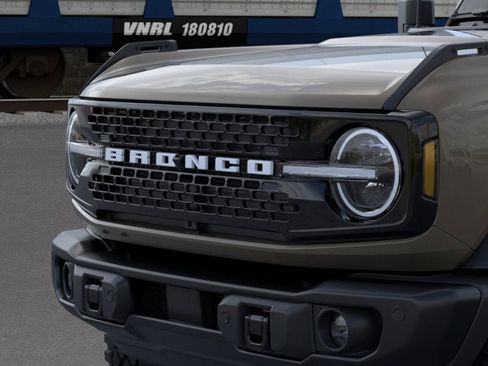 New 2026 Ford Bronco Badlands image 19