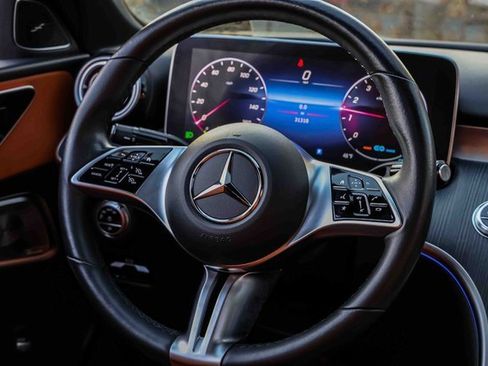 Used 2022 Mercedes-Benz C 300 4MATIC Sedan image 12