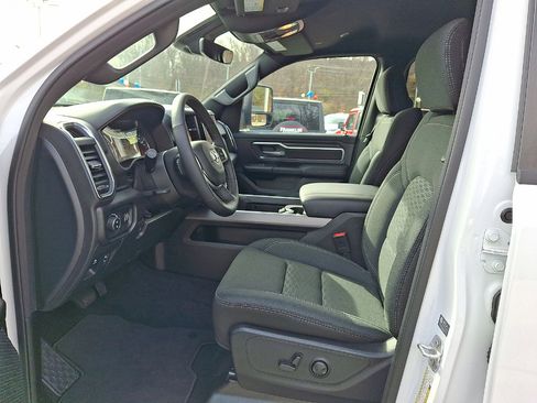 Certified 2025 RAM 1500 Big Horn image 11