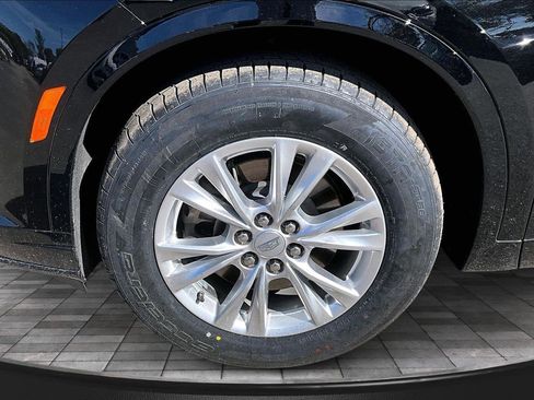 Used 2024 Cadillac XT6 Luxury image 36