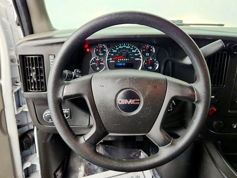 Used 2015 GMC Savana 2500 RWD image 12