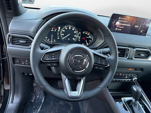 New 2025 MAZDA CX-5 Signature image 10