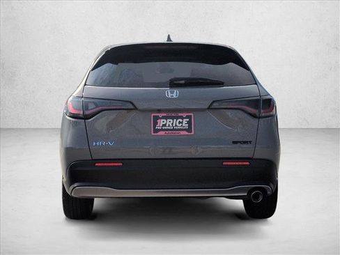 Used 2025 Honda HR-V Sport image 7