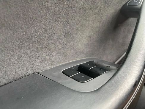 Used 2023 Tesla Model 3 Standard Range image 24