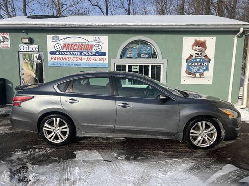 Used 2014 Nissan Altima 3.5 SL w/ Technology Package FWD image 3