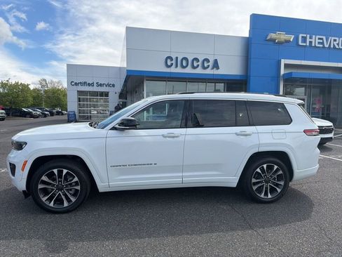 Used 2022 Jeep Grand Cherokee L Overland AWD/4WD image 2