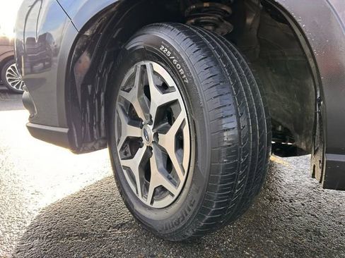 Used 2022 Subaru Forester Premium image 10