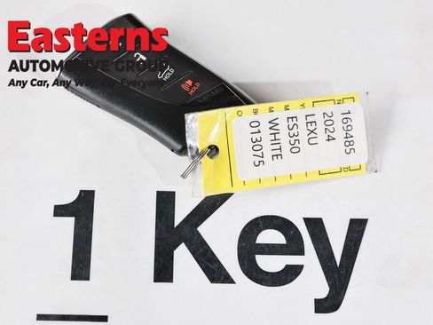 Used 2024 Lexus ES 250 w/ Premium Package image 27